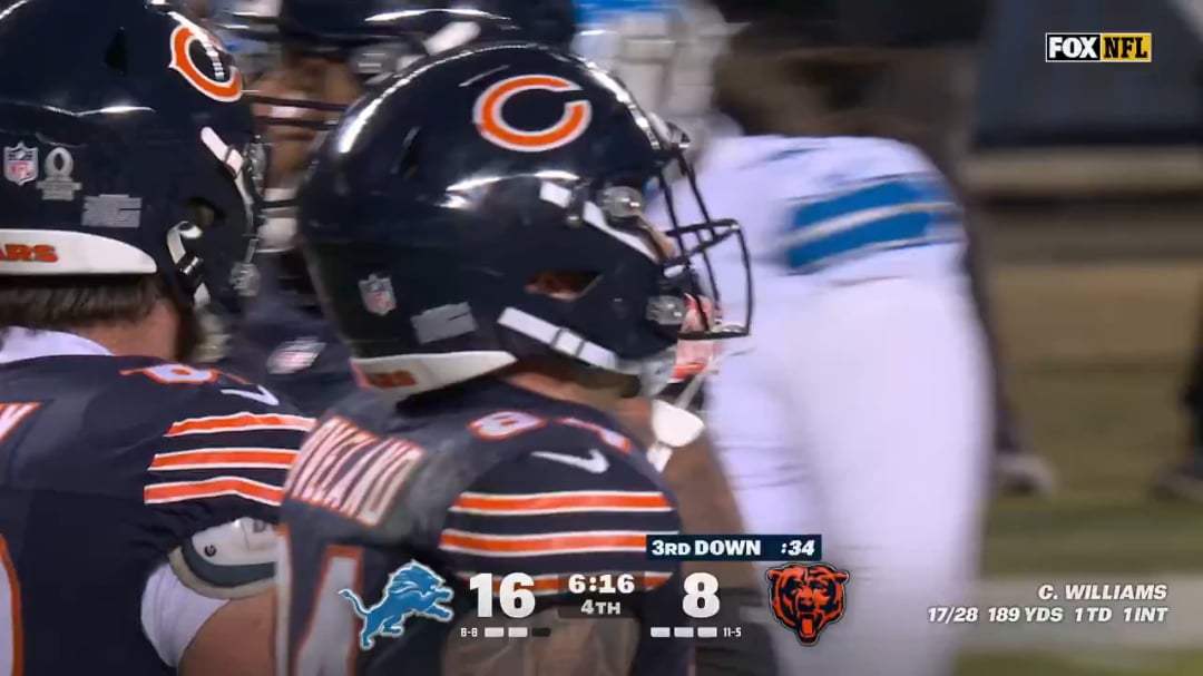 [FOX Sports: NFL] "A little mini Gronk."- @TomBrady on Colston Loveland 👏