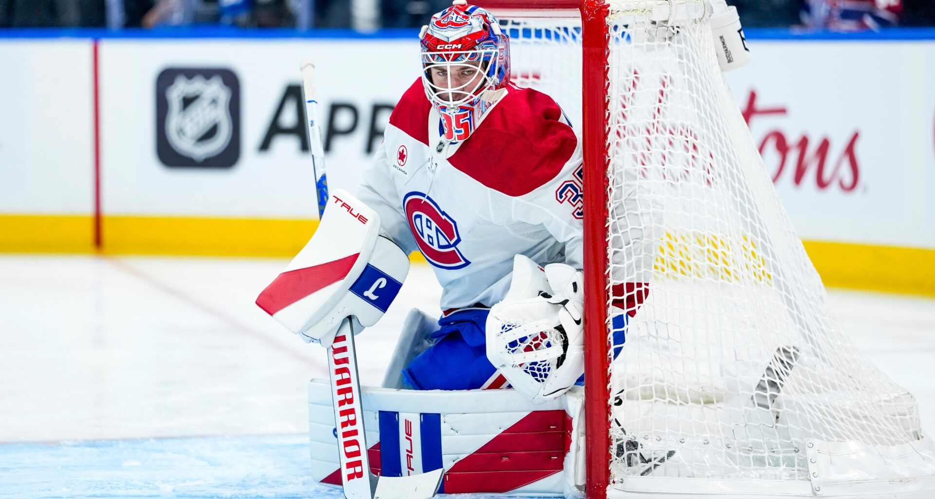 Montembeault will be in net against the Sens