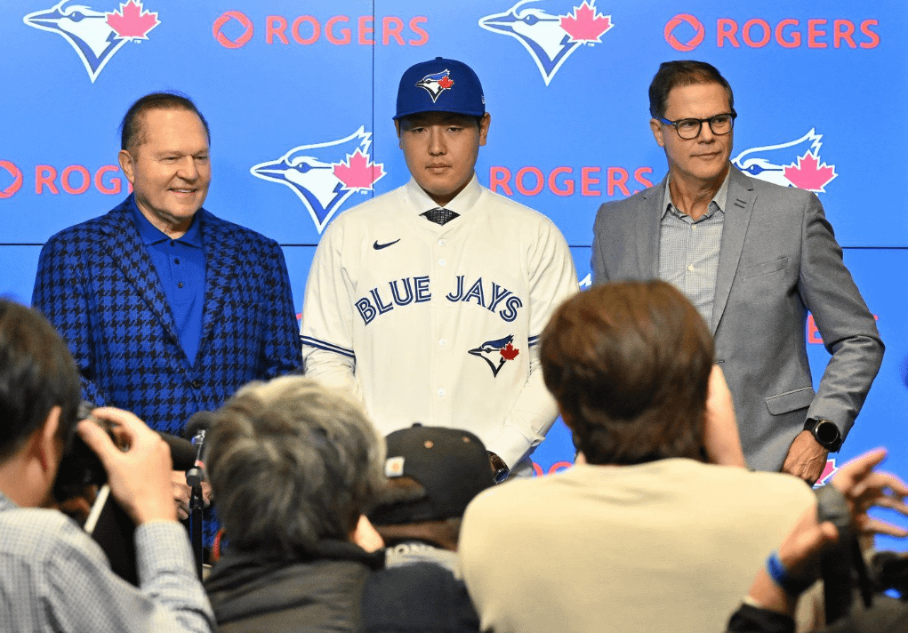 Okamoto says daughter picked Blue Jays logo, helping steer his $60M decision
