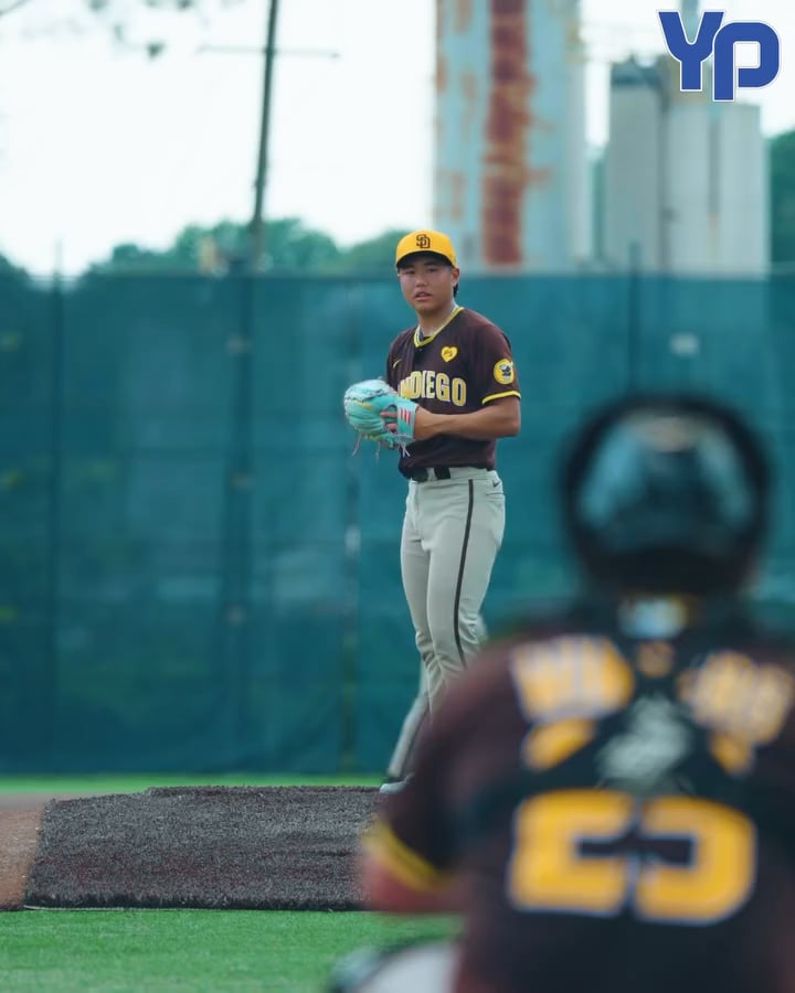 [YouthProspects] 2026 Shoei Darvish is nasty! 🤢. Up to 93 and is committed to UC San Diego