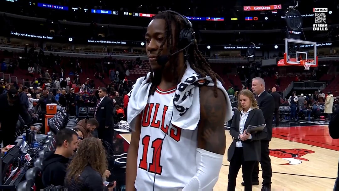 [Bulls on CHSN] At the end of his postgame interview after dropping 20 points vs. the Mavericks, Ayo Dosunmu said, "Watch how the Bears come back." The Bears were down 21-6 when he said that. They won 31-27.