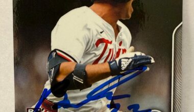 Only got one autograph at Twinsfest