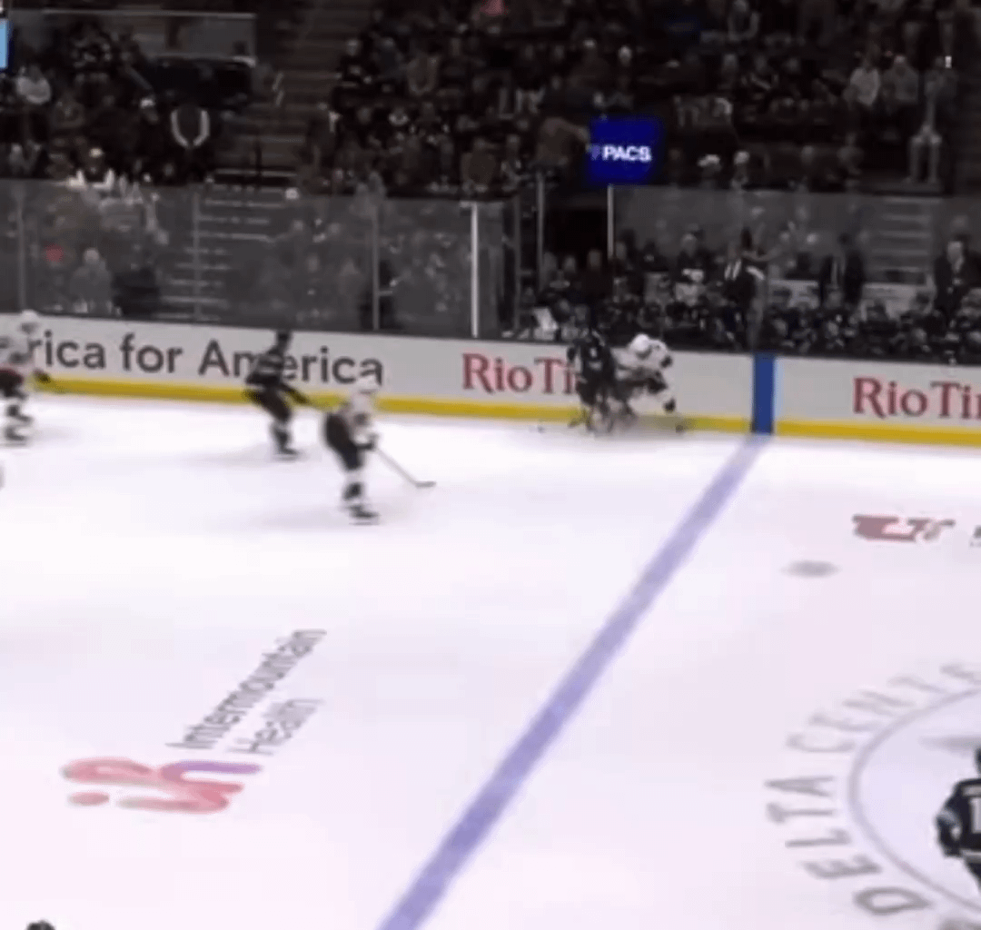 Clayton Keller complains about Utah fans making animal sounds - It took 1.5 seasons for them to be sick of the fans…