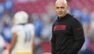 (Schefter) The Detroit Lions are working to finalize a deal to hire former Cardinals offensive coordinator Drew Petzing as their next offensive coordinator