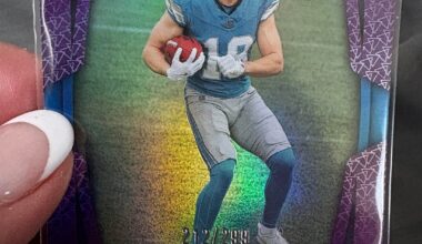 I hit my guy in my Christmas box!! - 212/299 RC TeSlaa Certified