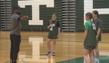 Norris Cole leads Shamrocks Girls Basketball to best start in nearly a decade; NBA champ uses pro experience in first coaching gig