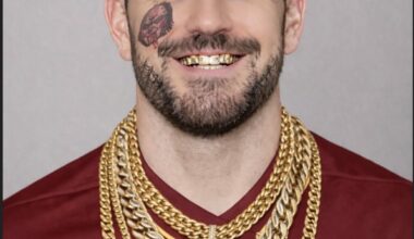 Kliff Kingsbury? Mike McDaniel? Nah. Bling BLOUGH.