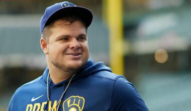 Familiar face Vogelbach joins Brewers amid coaching staff shuffle