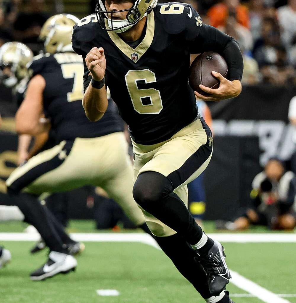 It’s a Crime That We Haven’t Worn This Combo Two Years in a Row