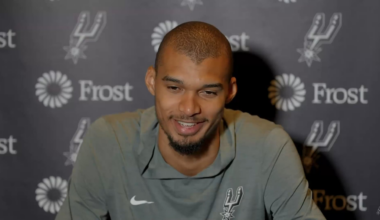 Wemby when asked about Castle: "That’s his worth. He can shut down guys like he did tonight. Having a guy so good on both sides of the floor is just amazing. Every game I’m so glad we got him at the draft. It’s amazing."