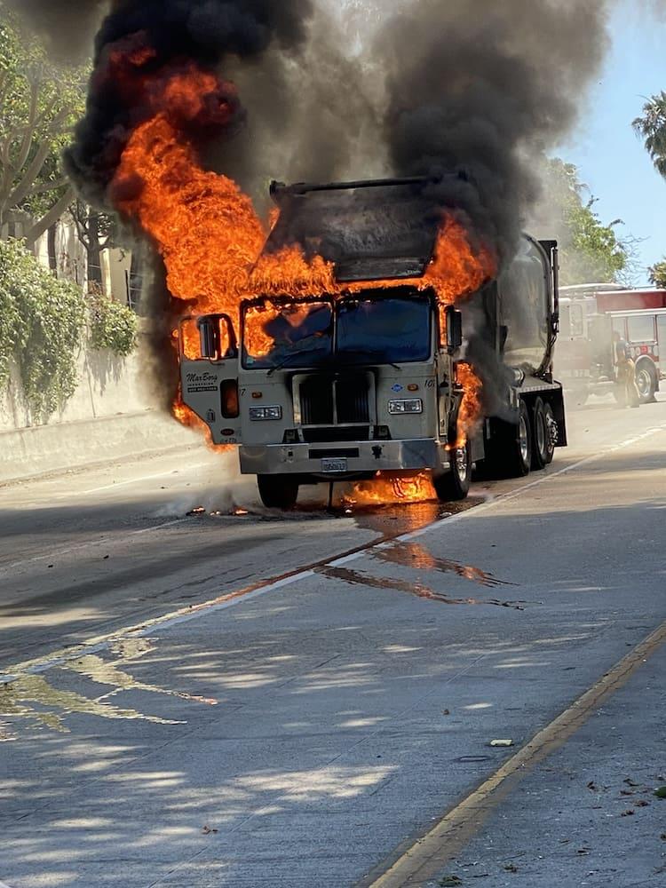 Day 6 of me posting pictures of trash fires until the Kings fire Jim Hiller