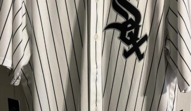 Why are there so many jerseys out there that have numbers on the back but not on the front???