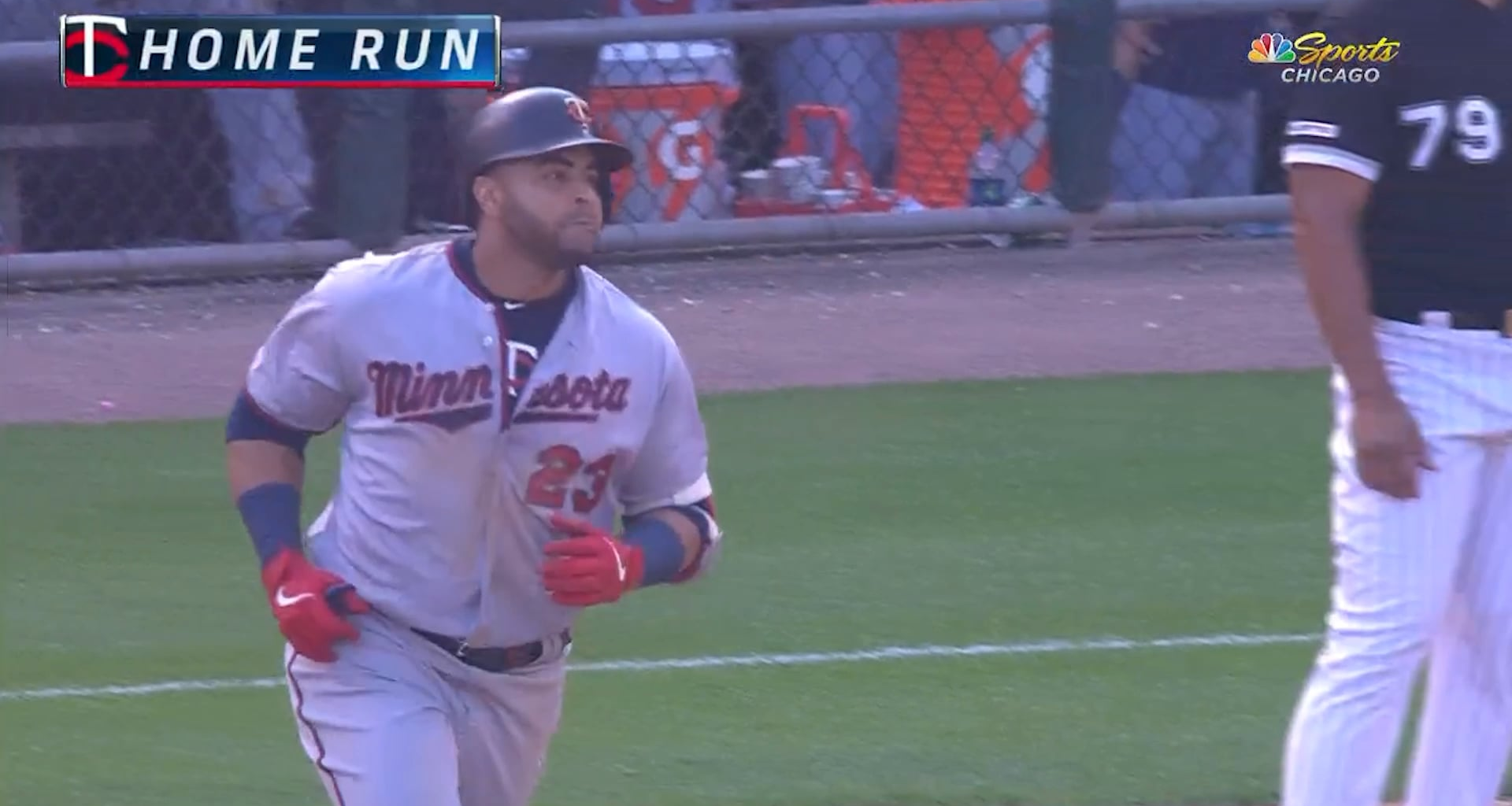 Weird coincidence...6/29/19...the 3rd longest HR in Rate Field Statcast history (Nelson Cruz, 469 ft) and 2nd shortest HR (Max Kepler, 333 ft) were hit on the same day as each other #Baseball