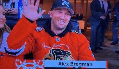 Alex Bregman spotted at tonight’s Blackhawks game!