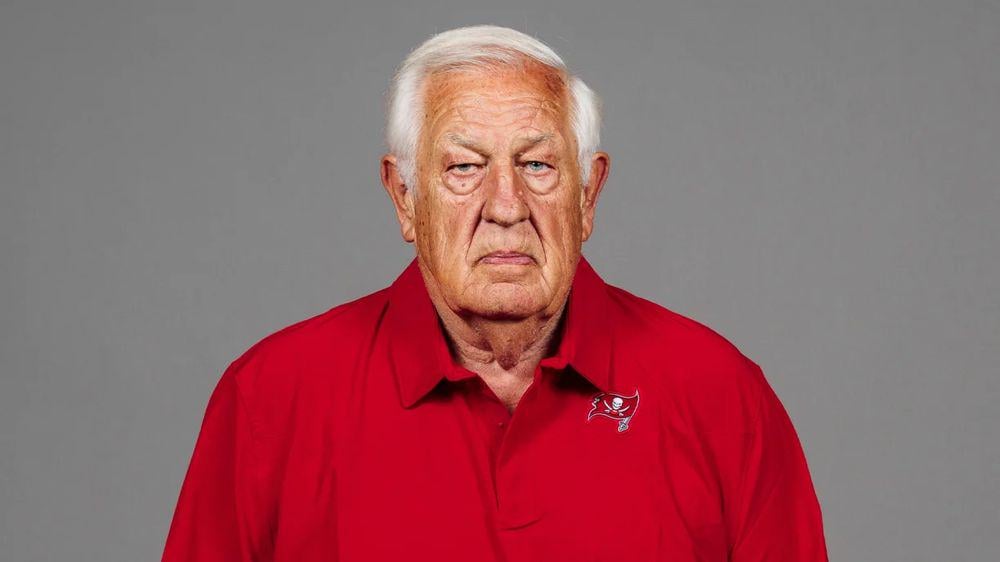 [Stroud] Bucs senior offensive consultant (former Cardinals Offensive Assistant) Tom Moore has decided to retire after 62 years of coaching and more than 46 seasons in the NFL. He’s 87.