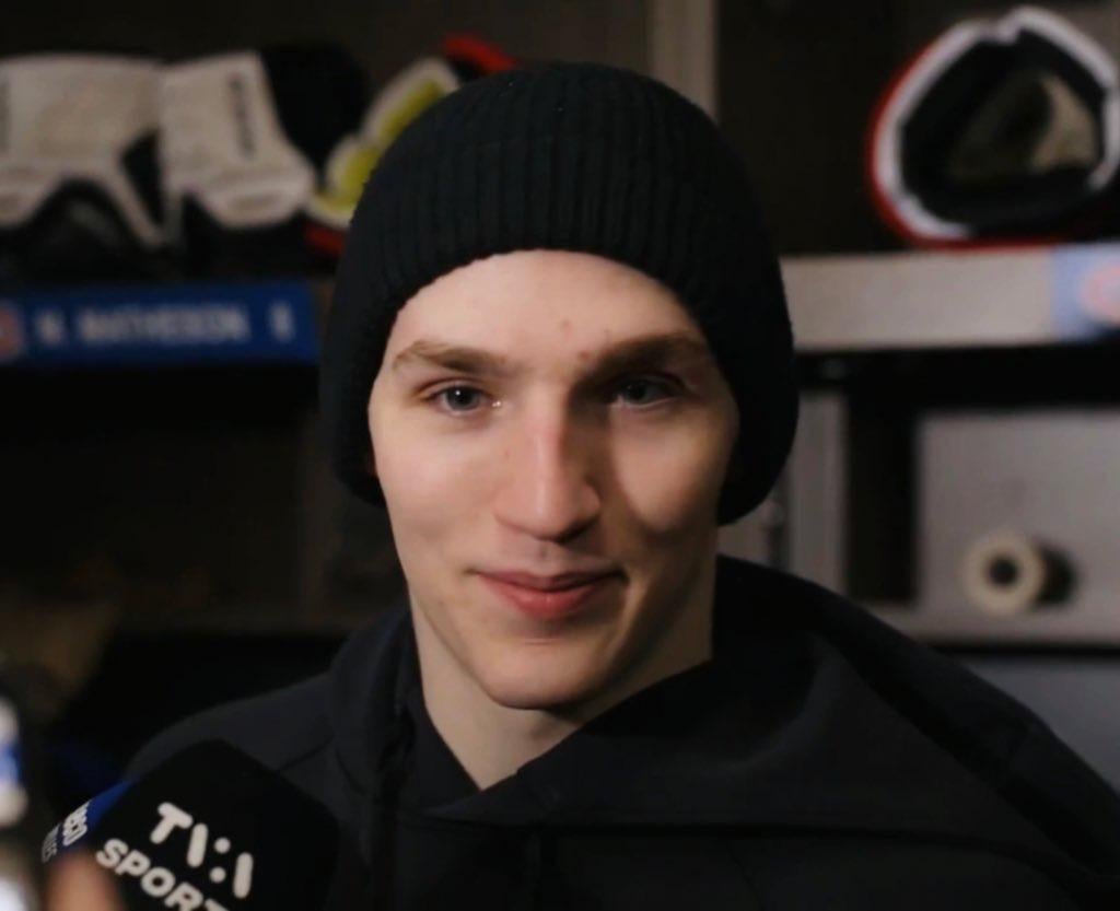 Lane Hutson on playing on his natural left side tonight paired with Kaiden Guhle: “I think I’ll be on my strong side most of the night. If it changes, I’m good on either side. I’m not too worried about what side I’m on.”