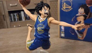 One Piece x NBA Master Stars Luffy Figure wearing the Golden States Warriors Uniform