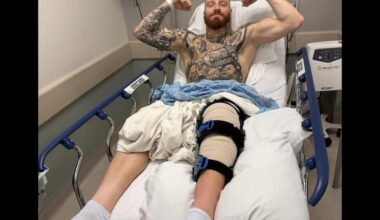 [Ian Rapoport] Raiders star Maxx Crosby has meniscus surgery, and recovery begins.