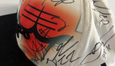 Eye Spy 2013? Bulls team autographed hat edition.