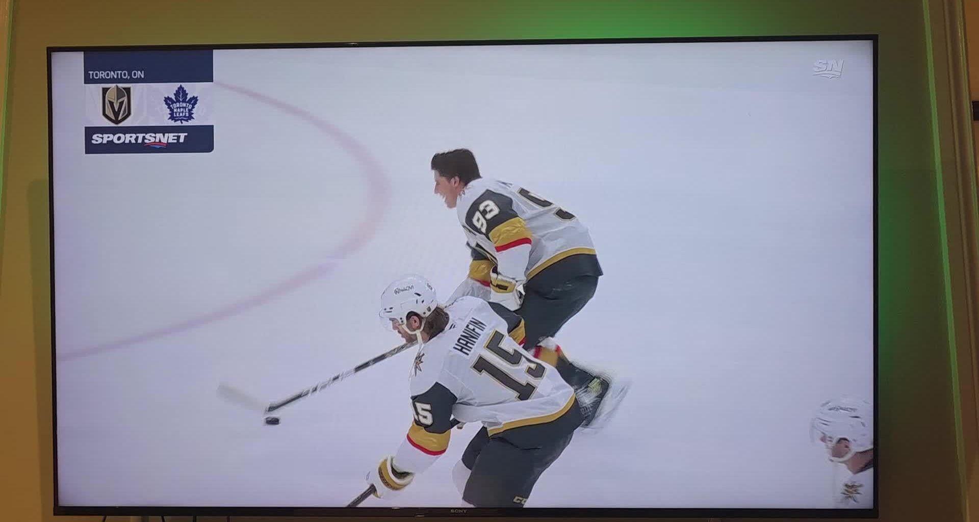 Kolesar Rips Jersey From Fan, Throws It on the Ground & Marner Gets Boo'd When Getting On The Ice