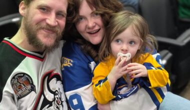 What an awesome start to the new year. I've waited 17 years to watch a game like this live didn't know when I was 13 though I'd have my wife and daughter cheering right besides me. I can't believe I saw win #10 4-1!