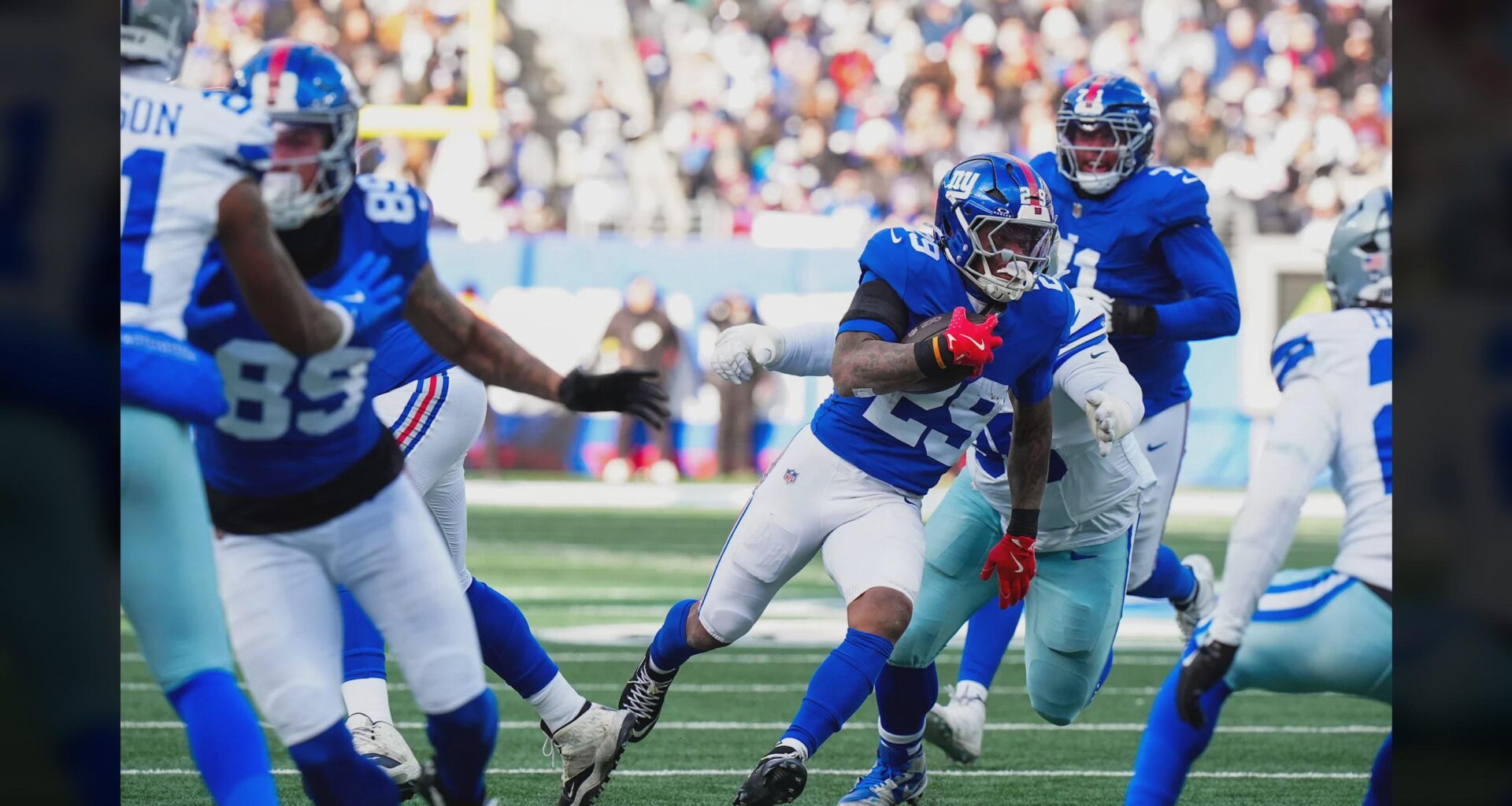 Tyrone Tracy Jr Appreciation Post: 159 Yards from Scrimmage, yesterday, and another 1K+ year!