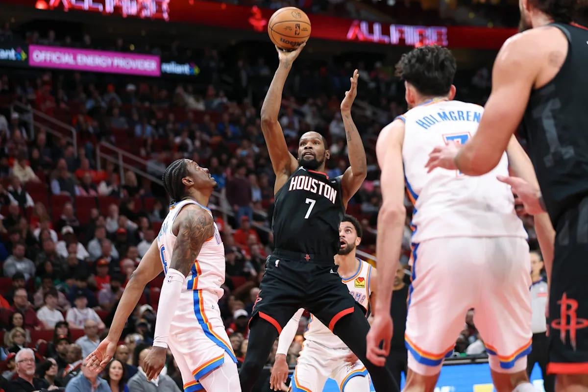 [Iko] The Houston Rockets have no interest in trading for LaMelo Ball, Darius Garland, Ja Morant, or Chris Paul. Houston has received calls concerning the availability of Tari Eason, Dorian Finney-Smith, and Clint Capela.