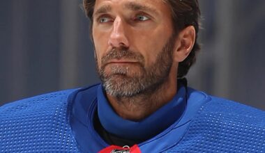 Petition to have Lundqvist appointed GM of the Rangers
