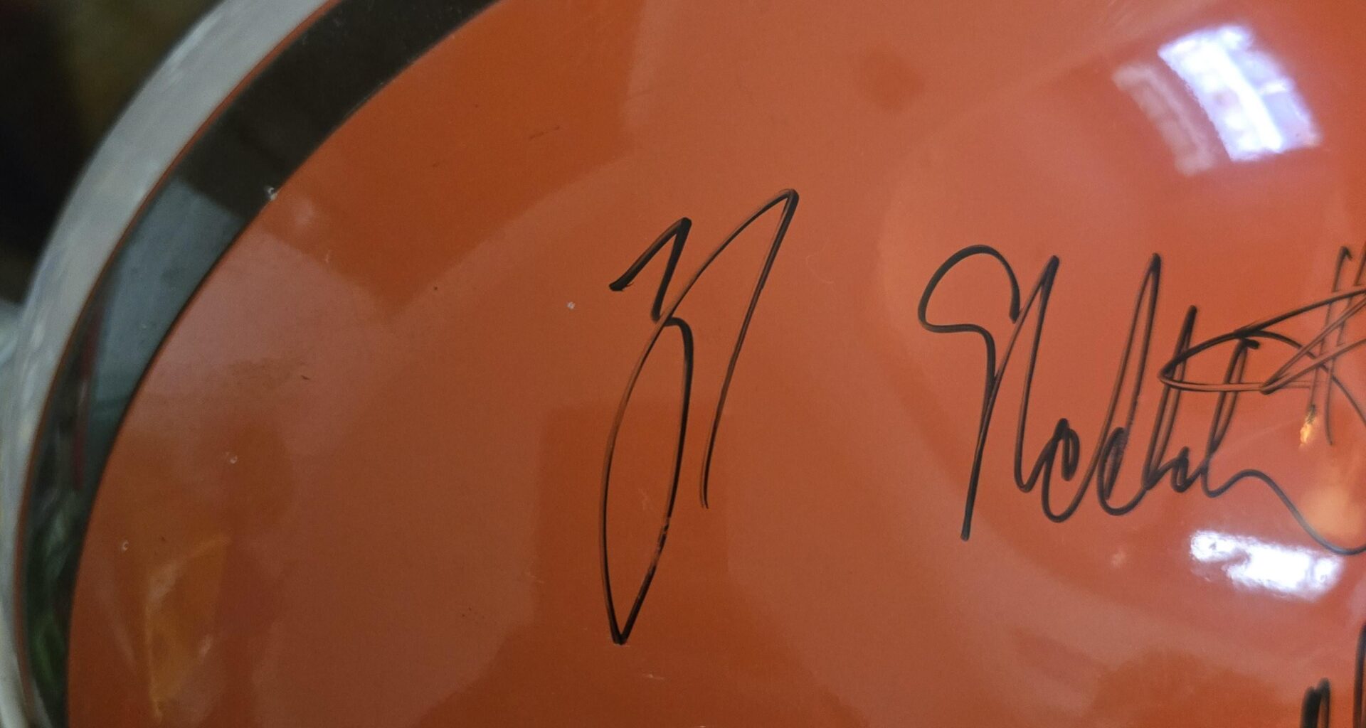 help with autograph ID