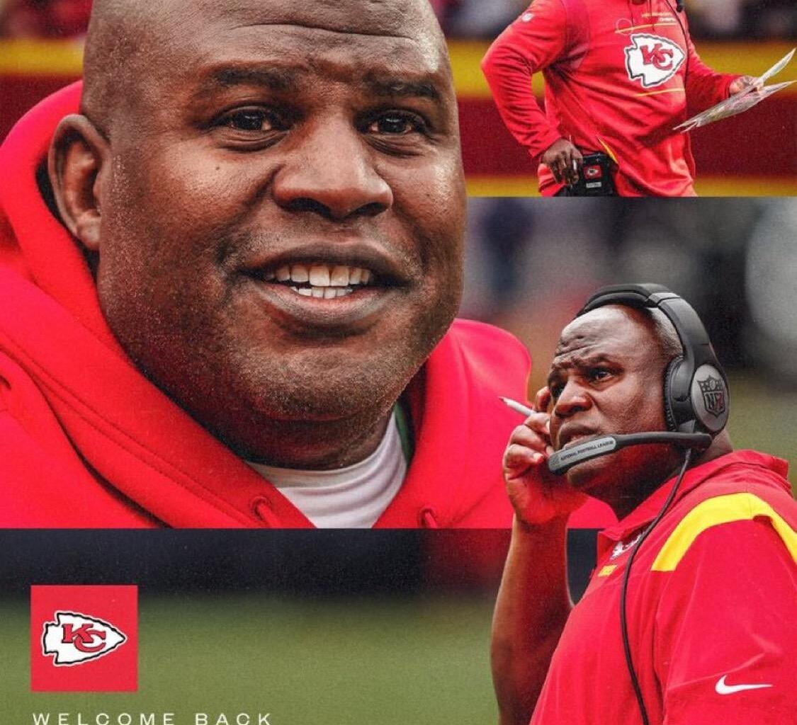 [Chiefs] “EB is back in KC. Let's get to work 🤝”
