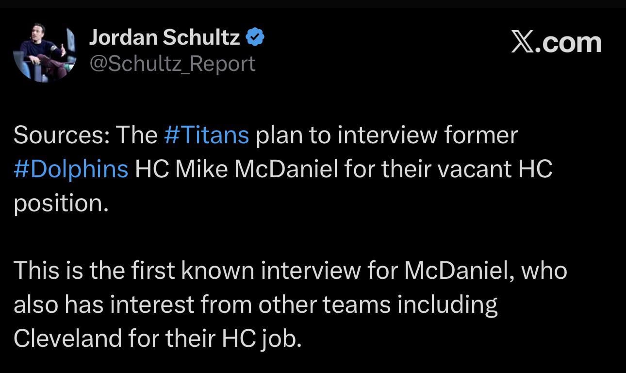 Titans to interview former Dolphins HC Mike McDaniel