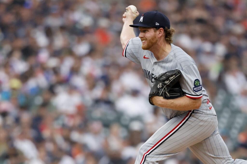 Pirates Sign Noah Davis To Minor League Deal