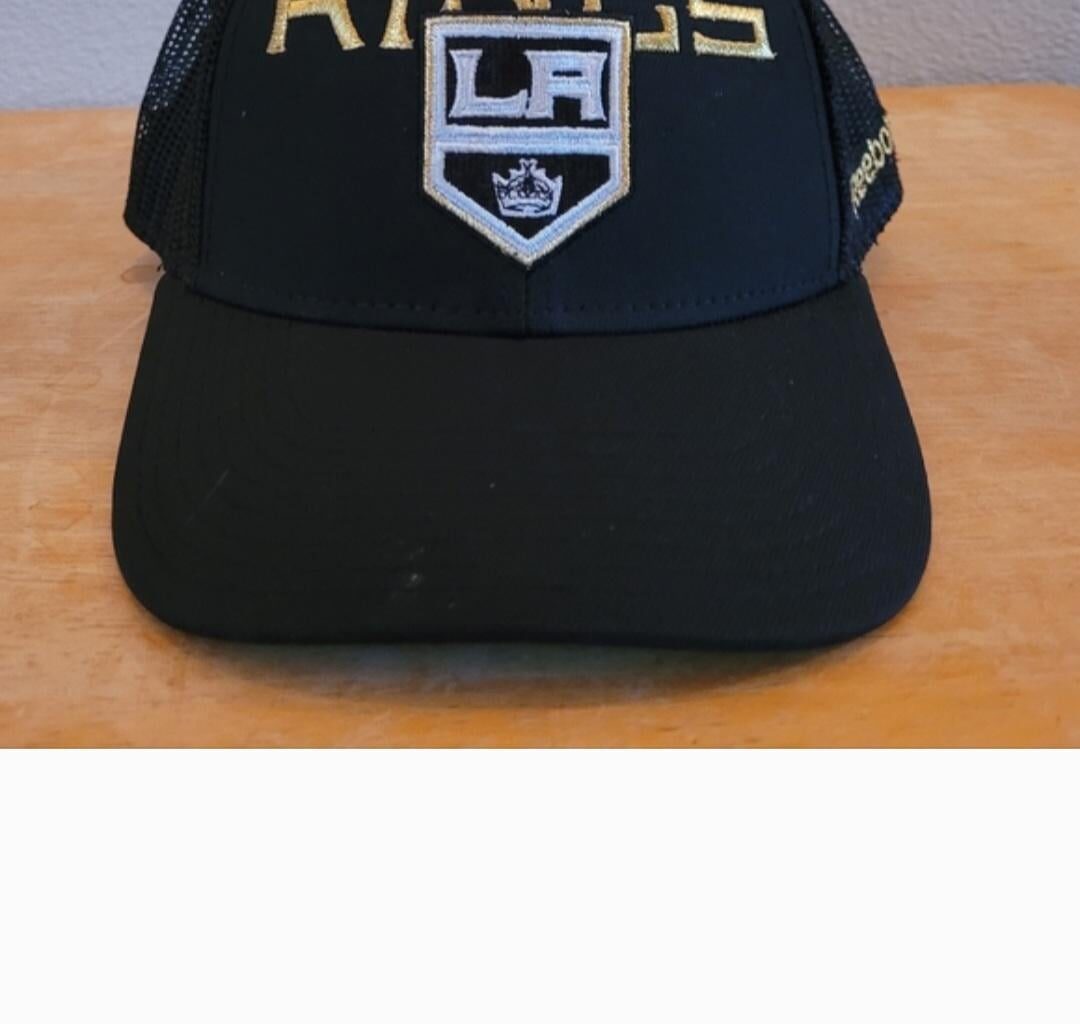 Anyone have this hat and willing to part with it?