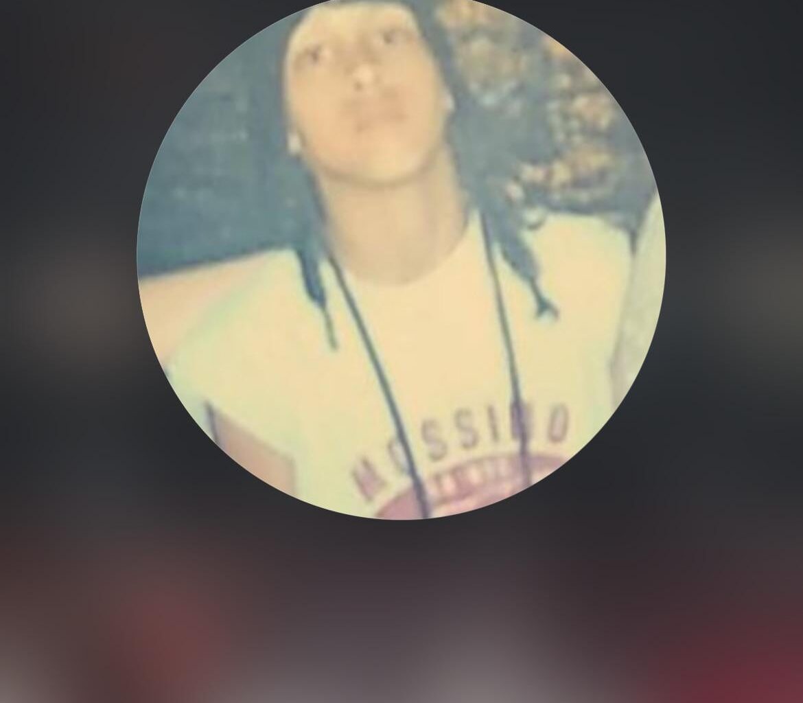 chatfield's new instagram pfp 😭. new sub icon submission??