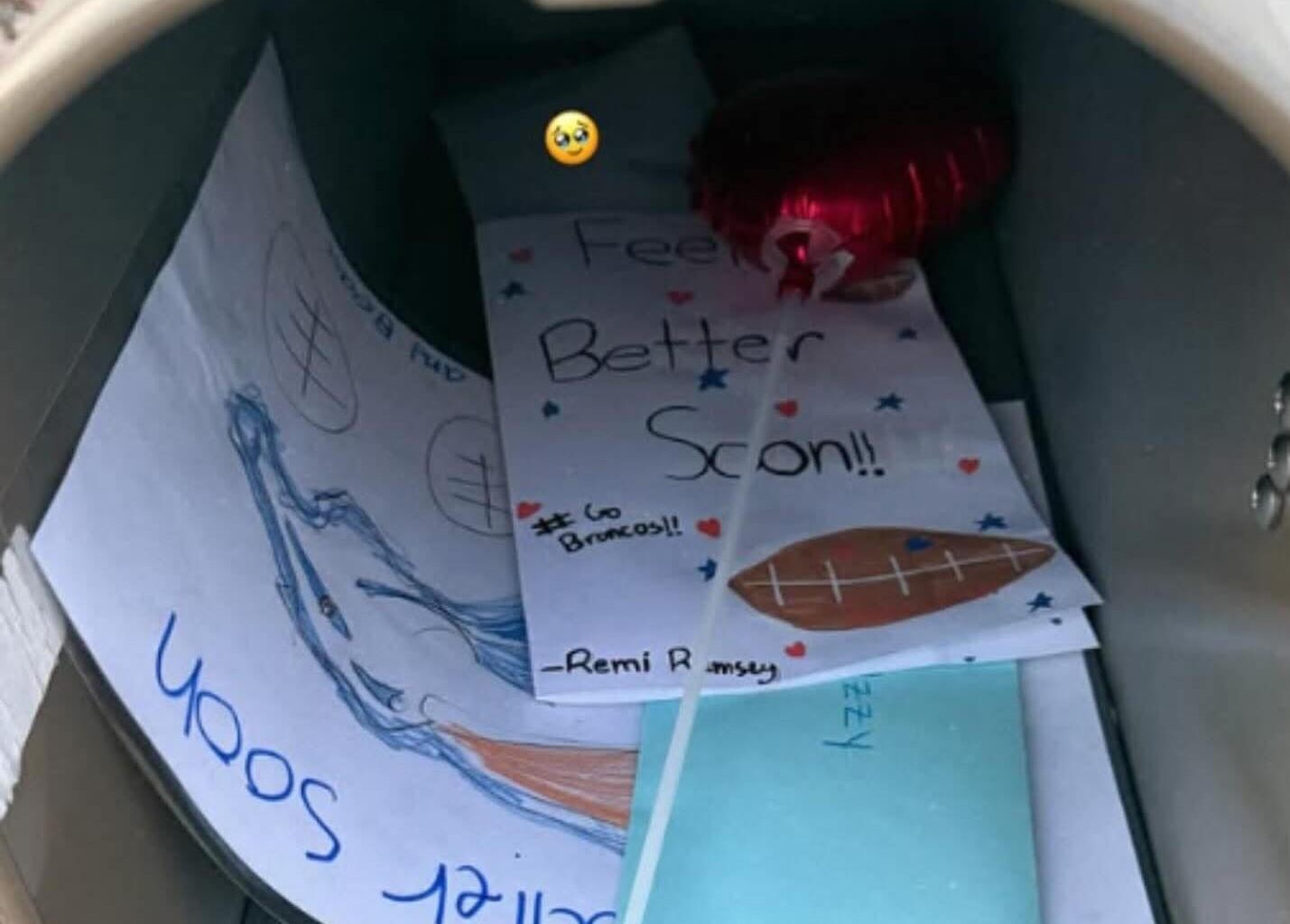 Bo getting support from the neighborhood kids.