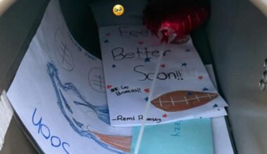 Bo getting support from the neighborhood kids.