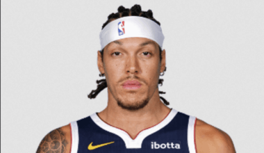 Bubble wrap him until the playoffs at this point. The medical staff was foolish to play him on a back to back given his history of soft tissue injuries.