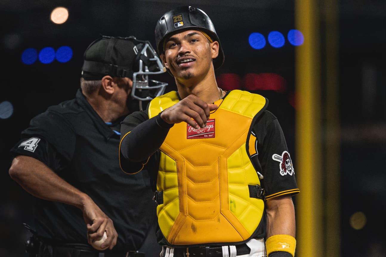 Endy Rodríguez Not Ready to Ditch Catching Despite Another Elbow Surgery