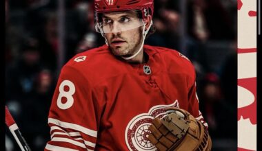 BENNY! 🗣️ The #RedWings have signed Ben Chiarot to a three-year contract extension with an AAV of $3,850,000.