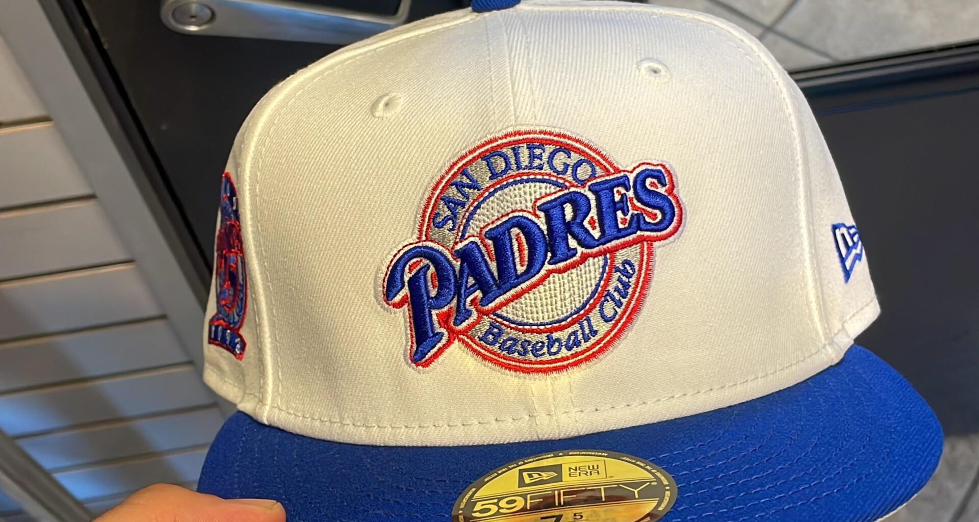 Help ID this Padres Fitted?