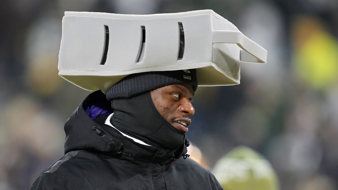 Lamar Jackson dismisses last week's Baltimore Sun report as "noise"