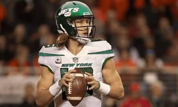 In hindsight, would you have rather Jets go 0-16 in 2020 and get Trevor than the current timeline we are on?