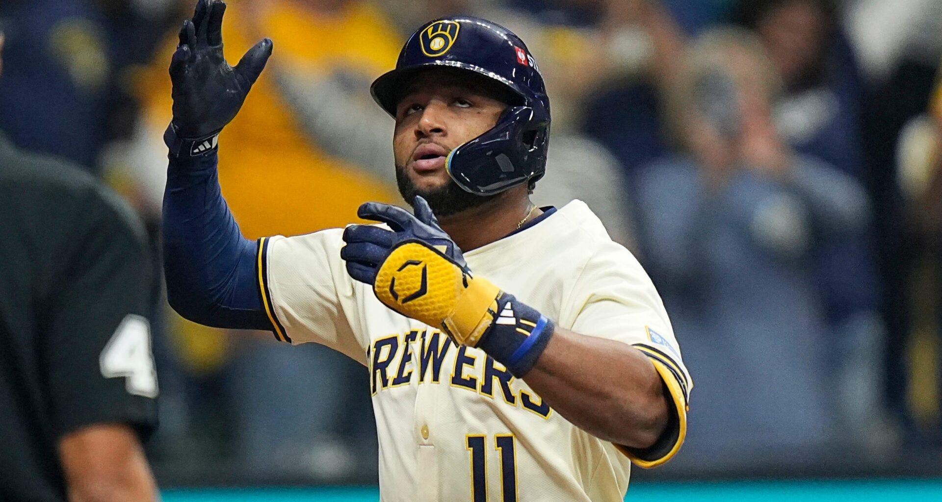 Brewers provide update on status of Jackson Chourio, other players in Venezuela