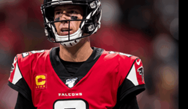 Matt Ryan’s career in a nutshell: He holds the NFL record for the highest passer rating in a loss (148.1), most games lost with 4+ TDs/0 INTs (4), and the highest SB rating in a loss (144.1). (THIS TEAM FAILED MY QUARTERBACK)