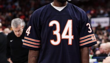 Bulls won with Pat out. Bears lost with him suited up. Coincidence? 😂