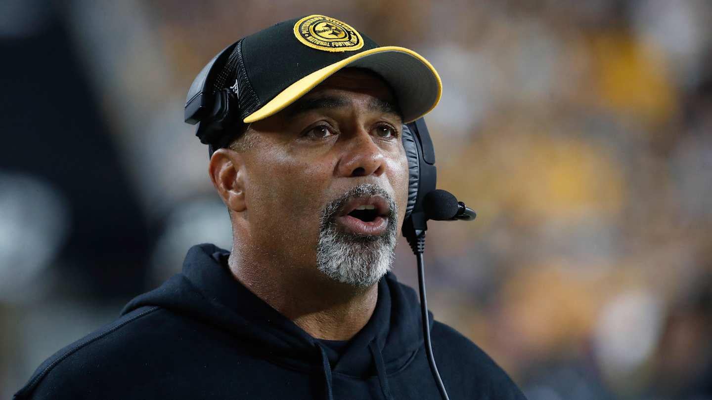 Steelers let all assistant coaches go.