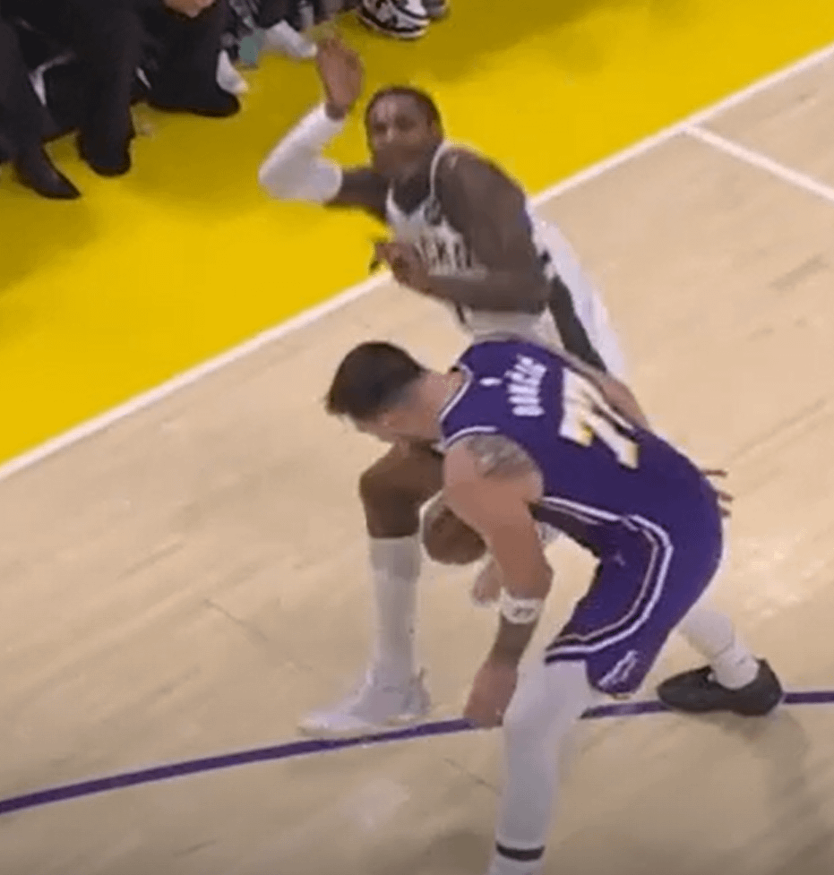 Here's your game winning shooting form