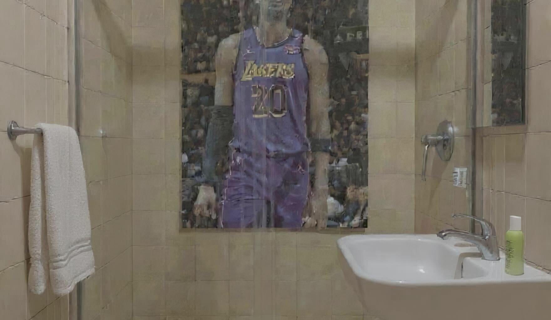 I printed a life size Deandre Ayton poster and now it’s in my shower
