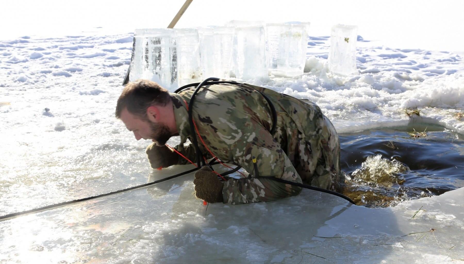 live look at Rams preparing for Chicago torture weather