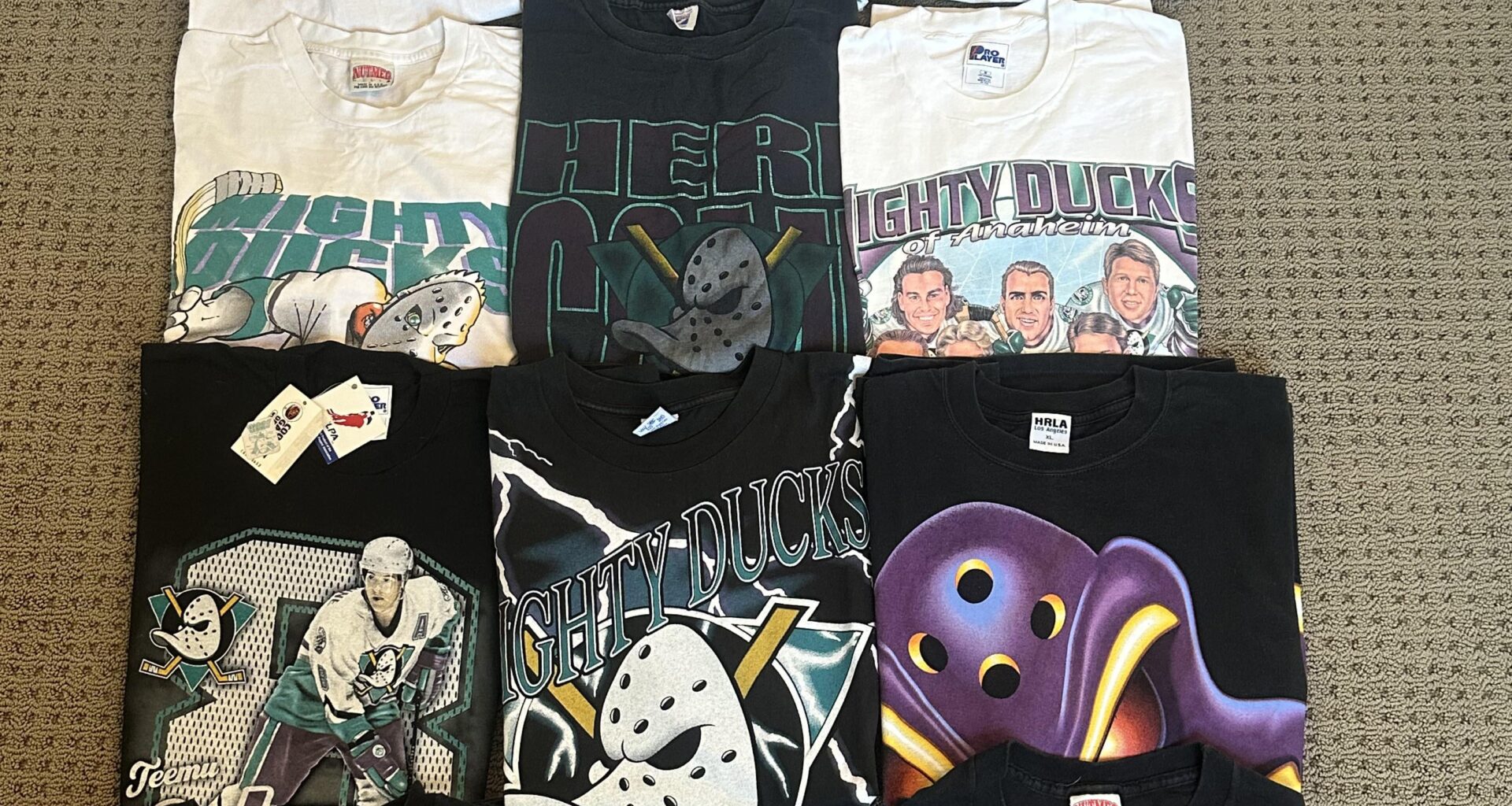 Ive been collecting vintage ducks merch over the last 10 years or so, here’s part of my collection